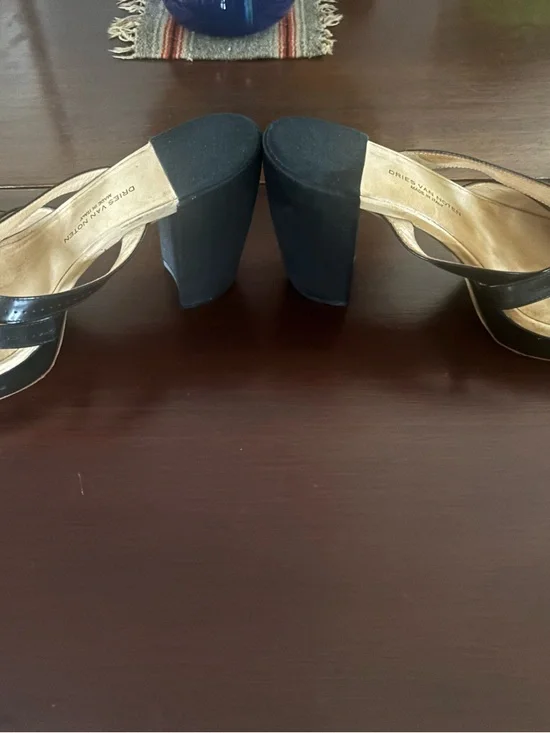 Dries Van Noten Black Leather Strappy Sandals, VERY comfortable! Easy walking! - Picture 4 of 12